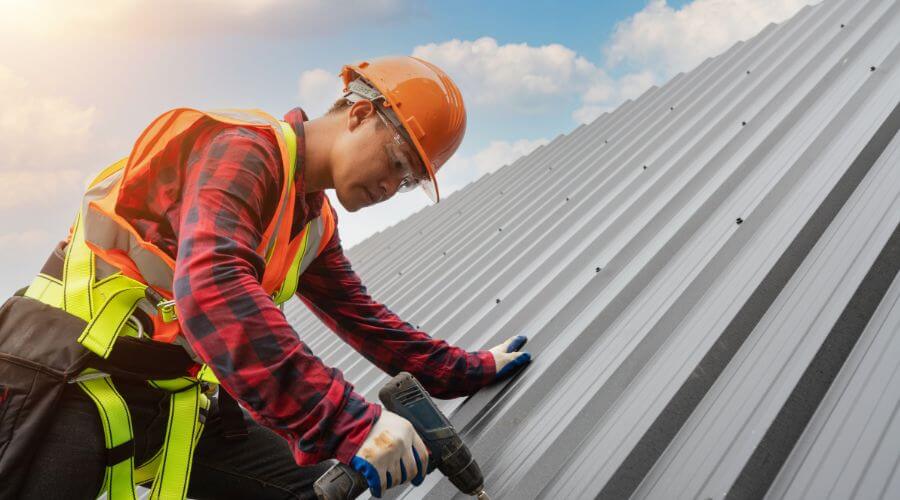 Professional gutter cleaning in McAdenville, NC